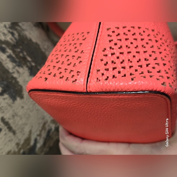 Kate Spade Wakefield Lane Carli satchel in a bright coral GUC - Picture 10 of 17